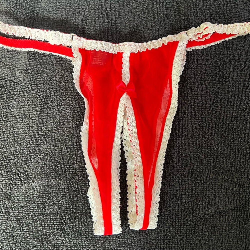 Victoria’s Secret Sexy Little Thing Crotch Less Panty O/S NWOT Adjustable